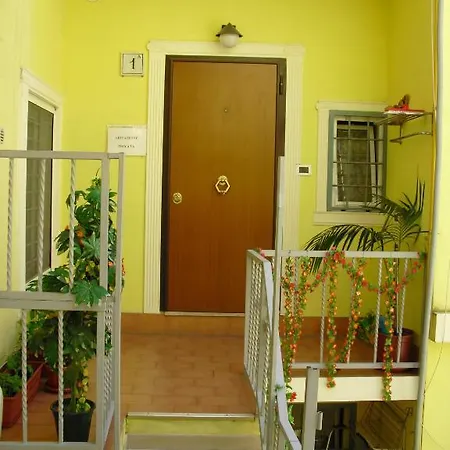 Asian Rest House B&B 로마